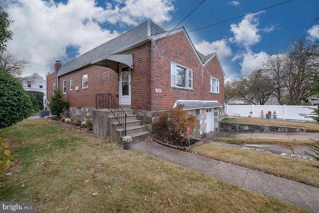 916 FAUNCE ST, Philadelphia, PA 19111