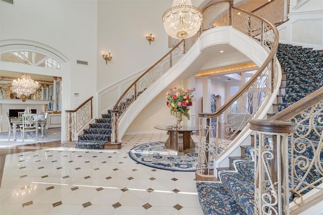 6805 Laurel Valley Drive, Fort Worth, TX 76132