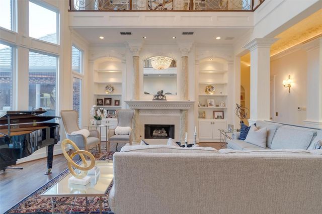 6805 Laurel Valley Drive, Fort Worth, TX 76132