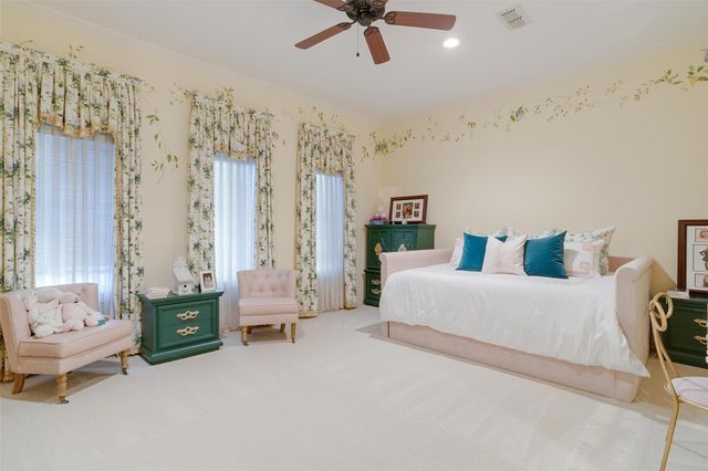 6805 Laurel Valley Drive, Fort Worth, TX 76132