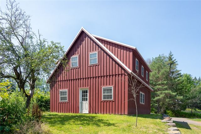 5157 County Route 6, Middletown, NY 12459