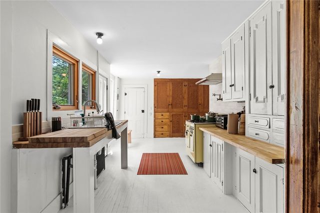 5157 County Route 6, Middletown, NY 12459