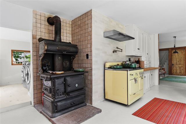 5157 County Route 6, Middletown, NY 12459