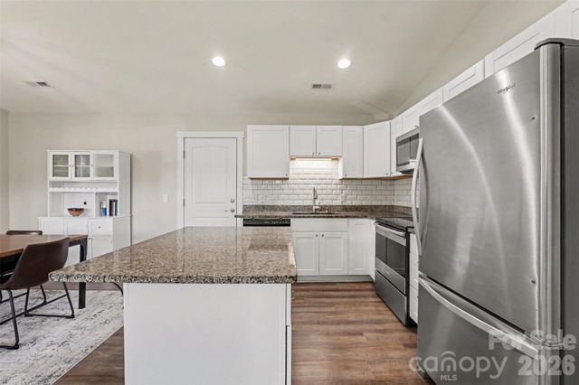 119 Wild Rose Loop, Mooresville, NC 28115