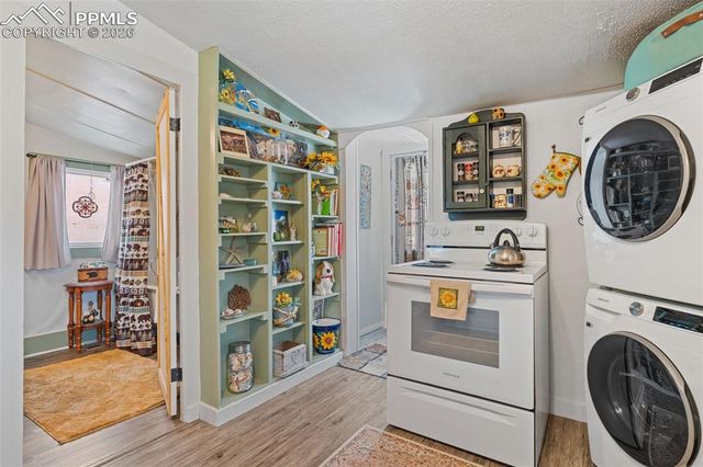 331 E Golden Avenue, Cripple Creek, CO 80813