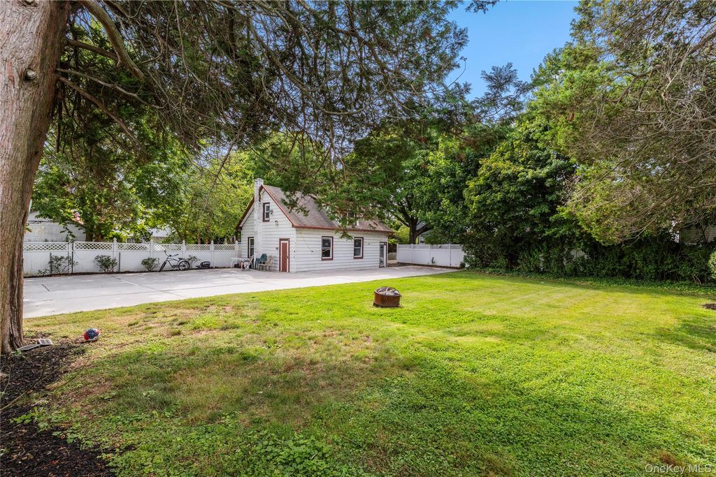 14 Chestnut Street, Lynbrook, NY 11563 — photo 5