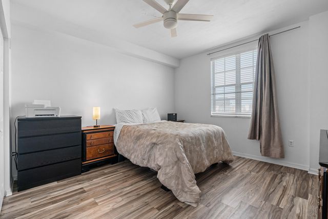 616 Clearwater Park Road 1103, West Palm Beach, FL 33401