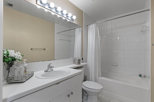 616 Clearwater Park Road 1103, West Palm Beach, FL 33401