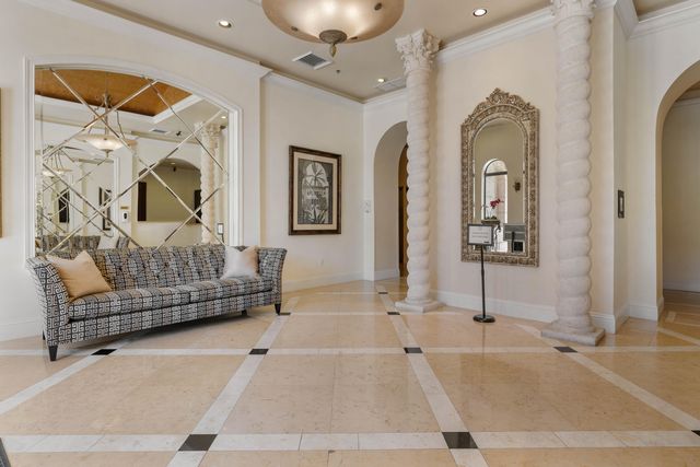 616 Clearwater Park Road 1103, West Palm Beach, FL 33401
