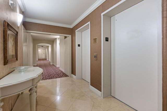 616 Clearwater Park Road 1103, West Palm Beach, FL 33401