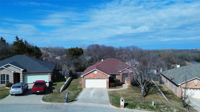 2222 Creek Side Drive, Weatherford, TX 76087