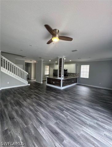 7614 Bristol CIR, Naples, FL 34120