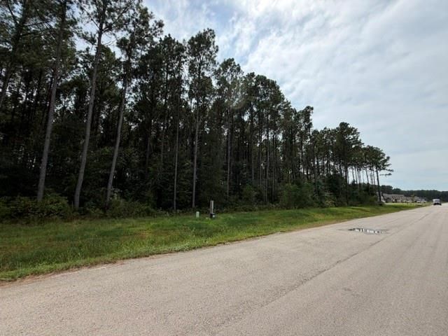 1552 Road 66114, Dayton, TX 77535