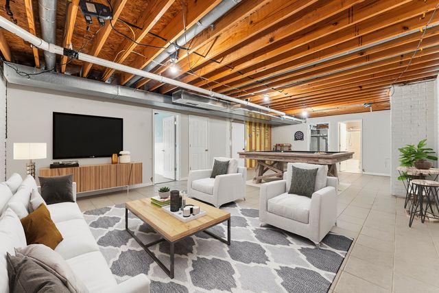 302 County Road 2650 N, Mahomet, IL 61853