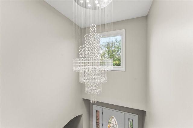 302 County Road 2650 N, Mahomet, IL 61853