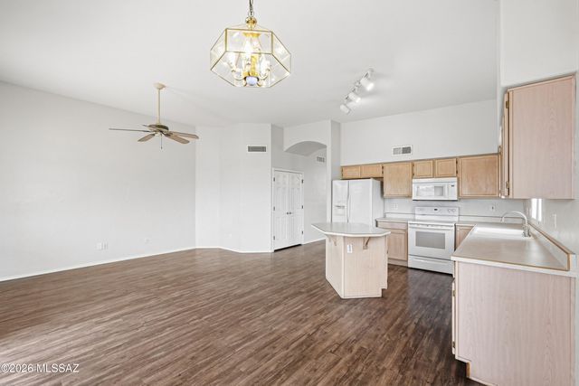 1342 W Hopbush Way, Tucson, AZ 85704