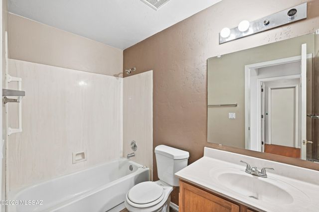 1342 W Hopbush Way, Tucson, AZ 85704
