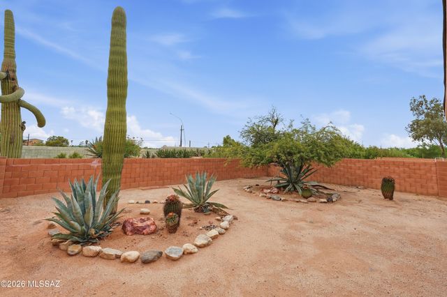 1342 W Hopbush Way, Tucson, AZ 85704