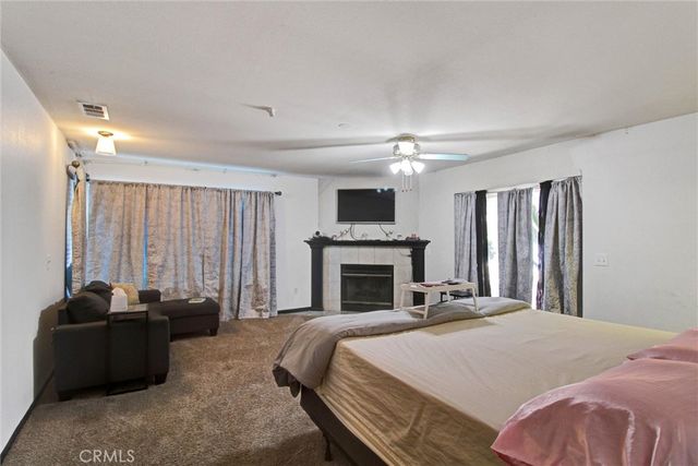 16410 Wintun, Apple Valley, CA 92307