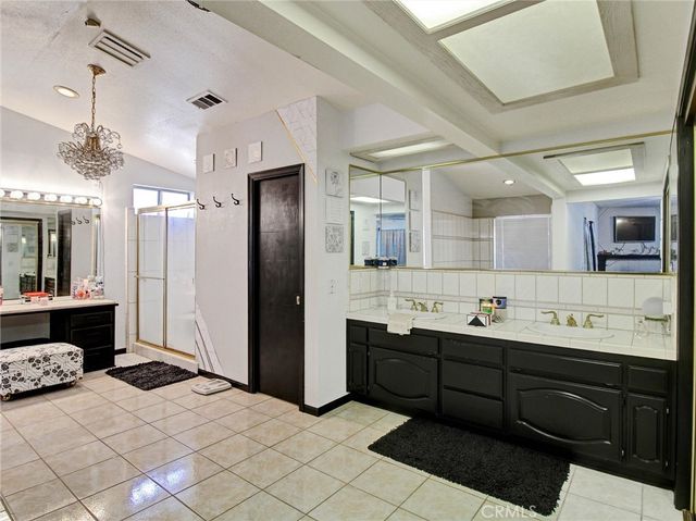 16410 Wintun, Apple Valley, CA 92307