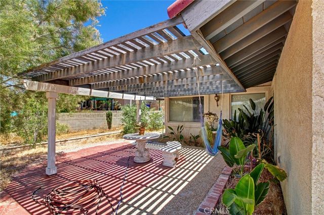 16410 Wintun, Apple Valley, CA 92307