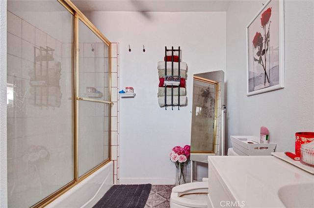 16410 Wintun, Apple Valley, CA 92307