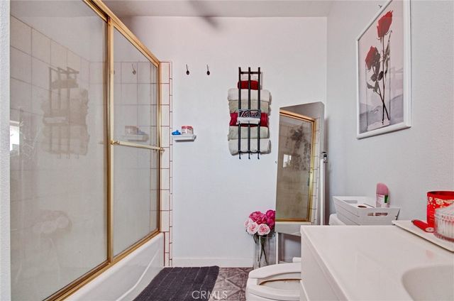 16410 Wintun, Apple Valley, CA 92307