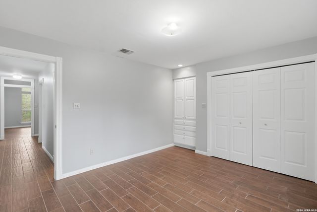 292 Phillip Dr, Pipe Creek, TX 78063