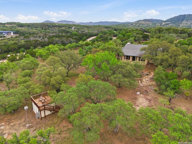 292 Phillip Dr, Pipe Creek, TX 78063