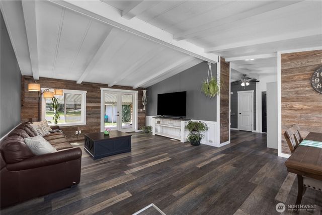 12515 Waddell Creek Road SW, Olympia, WA 98512