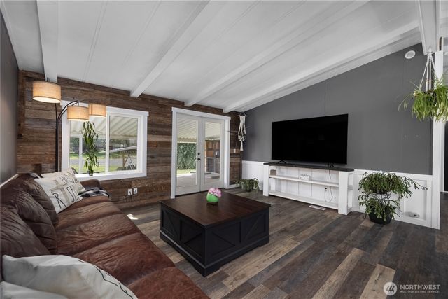 12515 Waddell Creek Road SW, Olympia, WA 98512