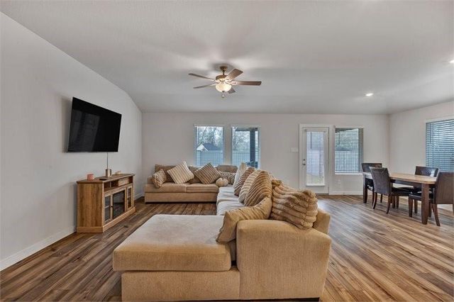 2643 Homestead Ranch Lane, Crosby, TX 77532