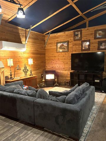 4314 County Road 108, Burnet, TX 78611