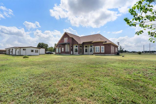 1050 Fm 619 RD, Taylor, TX 76574