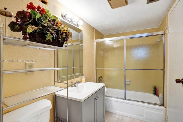 2999 NW 48th Avenue 245, Lauderdale Lakes, FL 33313