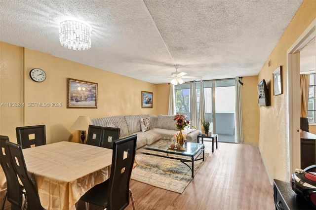 2999 NW 48th Avenue 245, Lauderdale Lakes, FL 33313