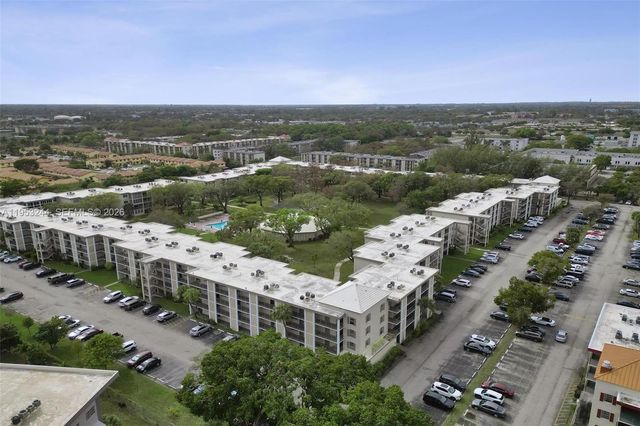 2999 NW 48th Avenue 245, Lauderdale Lakes, FL 33313