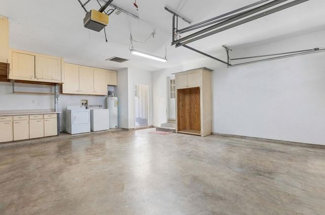 1129 Lake Dr, Kerrville, TX 78028