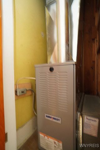 48 7th Avenue, North Tonawanda, NY 14120