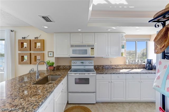 26371 Hickory BLVD 304, Bonita Springs, FL 34134