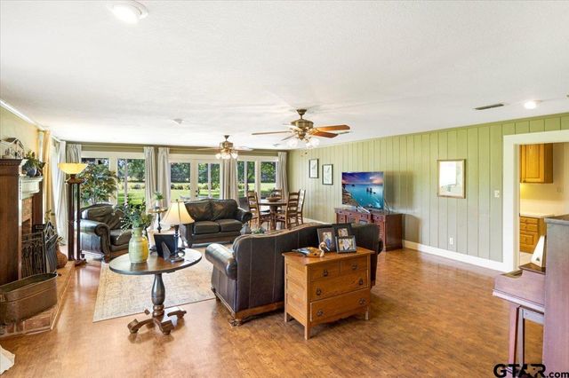 20272 CR 4126, Lindale, TX 75771