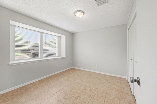 19427 Gagelake Lane, Houston, TX 77084