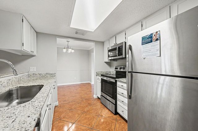 19427 Gagelake Lane, Houston, TX 77084