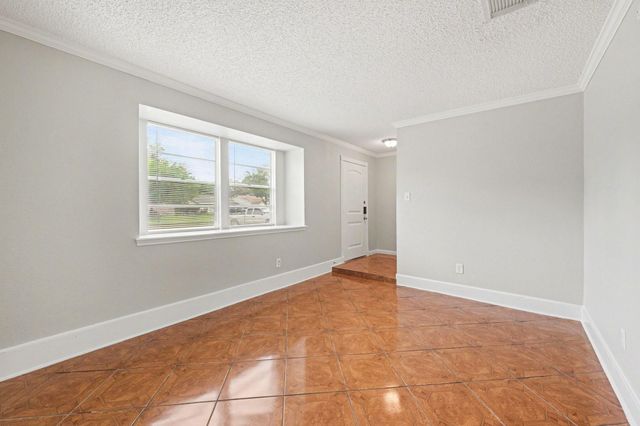 19427 Gagelake Lane, Houston, TX 77084