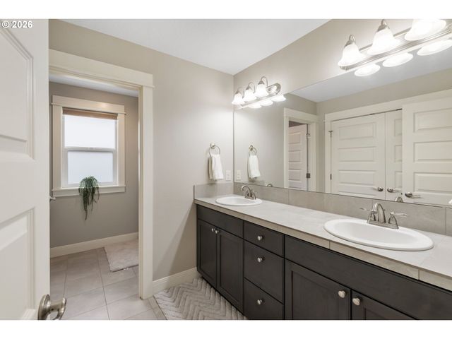 5304 Ne 133RD St, Vancouver, WA 98686