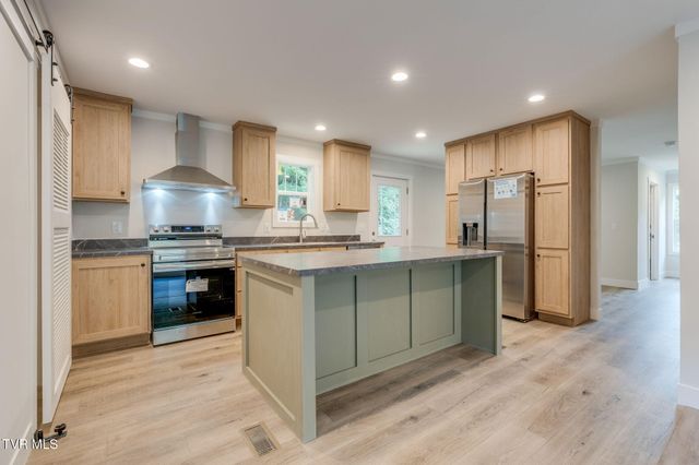 876 Bell Ridge Road, Kingsport, TN 37660