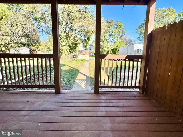 331 N GOVERNORS AVE, Dover, DE 19904