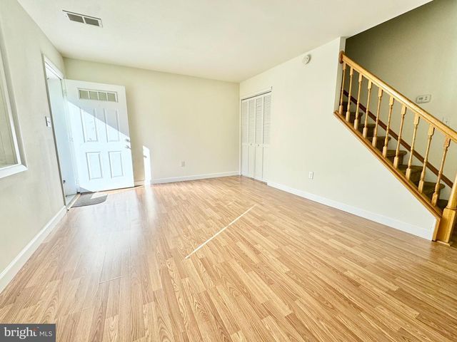 331 N GOVERNORS AVE, Dover, DE 19904