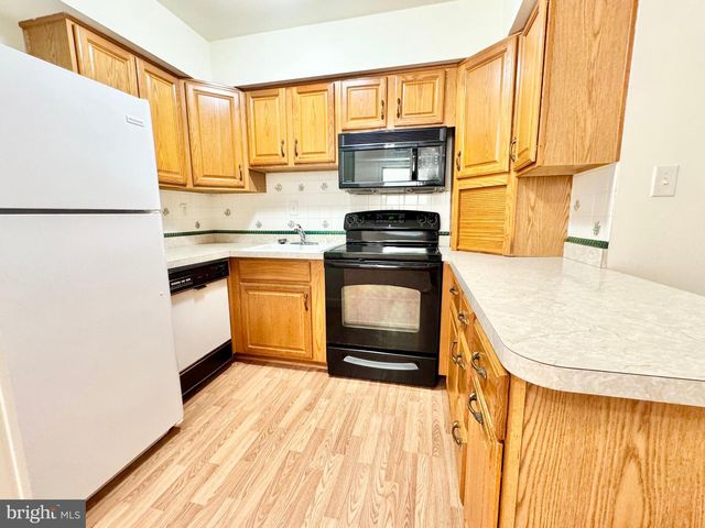 331 N GOVERNORS AVE, Dover, DE 19904