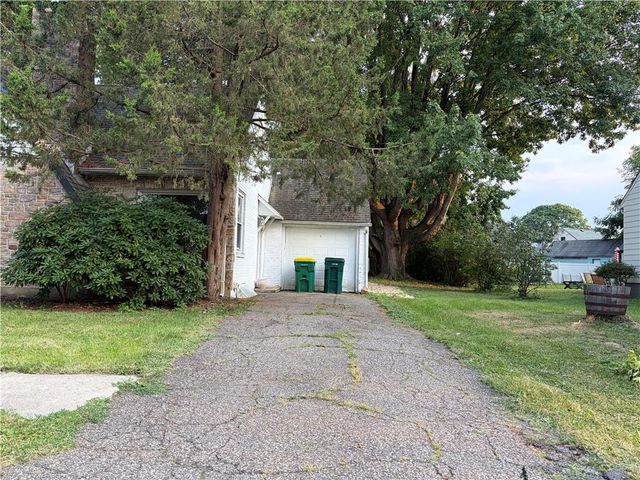 2714 Broad Street, Easton, PA 18045